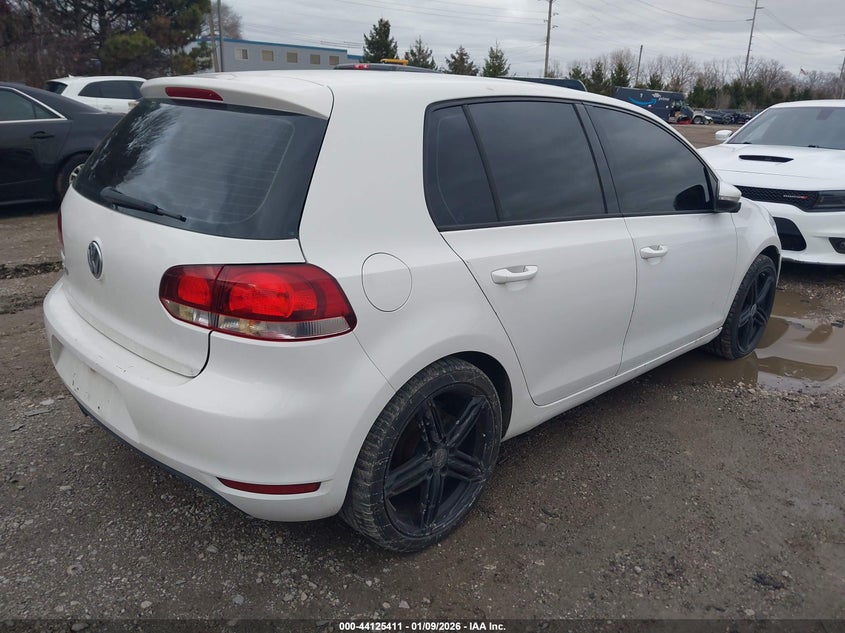 2010 Volkswagen Golf 4-Door