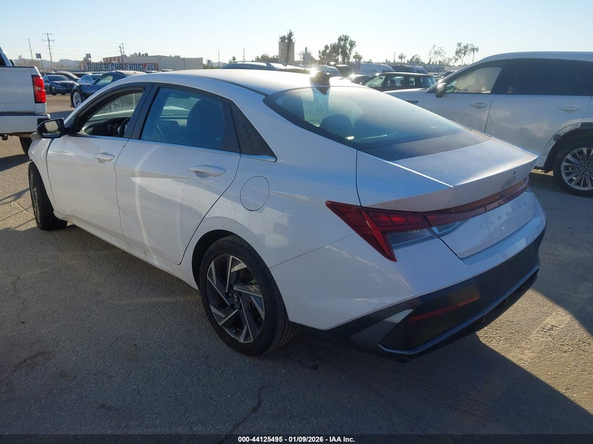 2025 Hyundai Elantra Limited