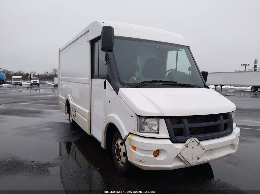 2013 Isuzu Commercial Van