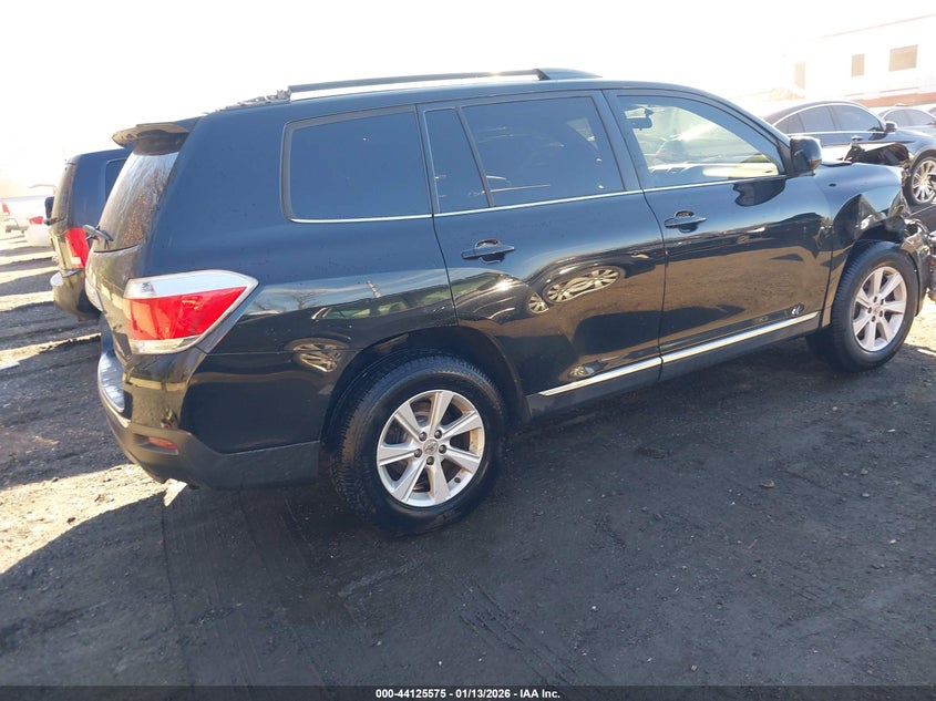 Vin: 5tdbk3eh7bs067892, lot: 44621484, toyota highlander base v6 20114
