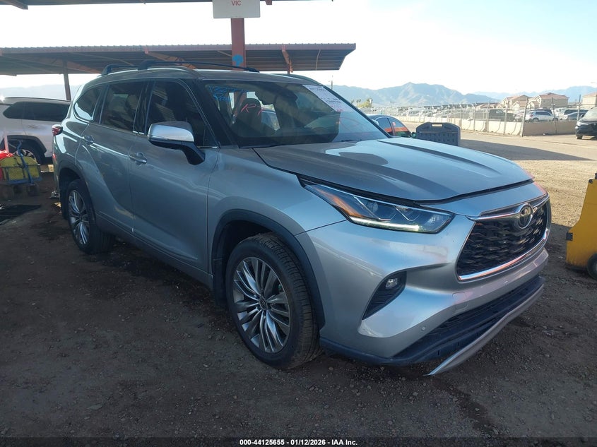 2021 Toyota Highlander Platinum