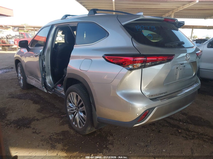 2021 Toyota Highlander Platinum
