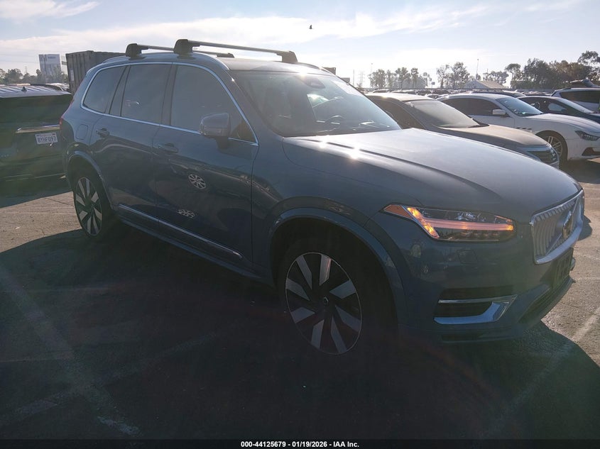 2023 VOLVO XC90 RECHARGE PLUG-IN HYBRID T8 ULTIMATE BRIGHT THEME 7-SEATER