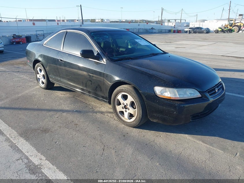 HONDA ACCORD 2000. Lot# 44125753. VIN 1HGCG2252YA020416. Photo 1