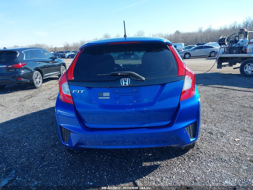 VIN 3HGGK5G58HM710586 2017 HONDA FIT LX