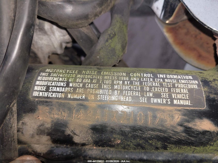 1999 Suzuki Gz250 VIN: JS1NJ48A1X2101757 Lot: 44125831