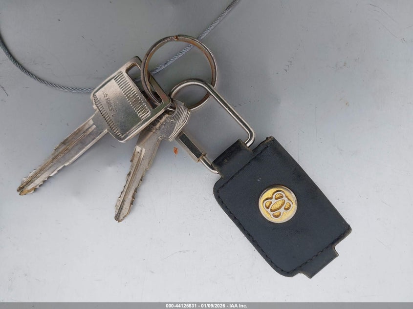 1999 Suzuki Gz250 VIN: JS1NJ48A1X2101757 Lot: 44125831