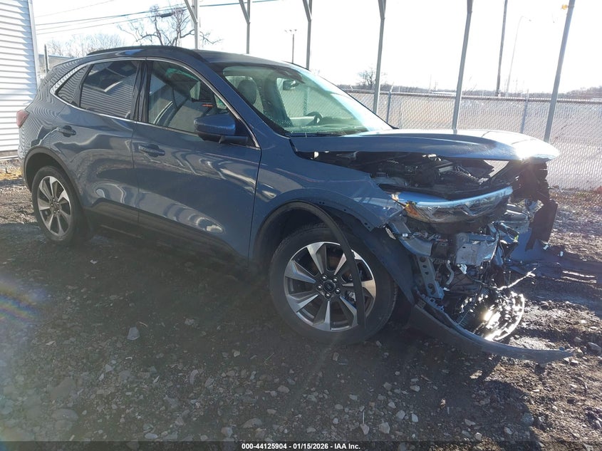 2023 Ford Escape Platinum