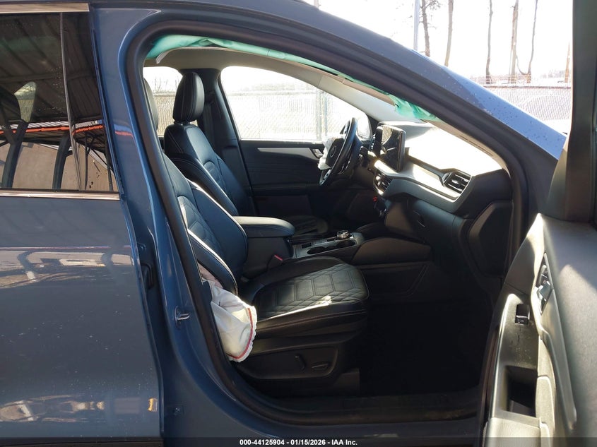 2023 Ford Escape Platinum