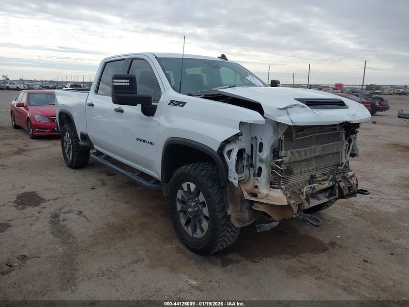 2024 CHEVROLET SILVERADO 2500HD 4WD  STANDARD BED CUSTOM