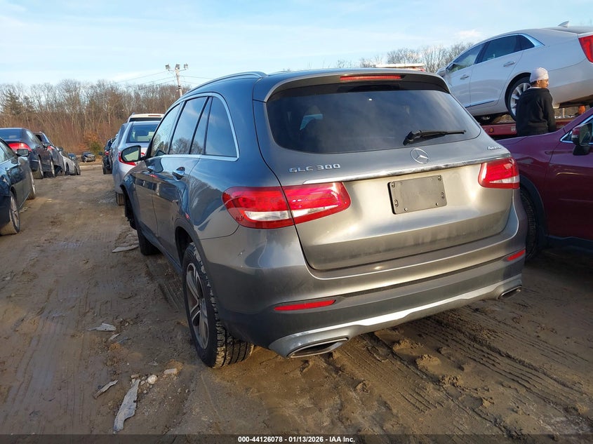 VIN WDC0G4KB3JV111268 2018 MERCEDES-BENZ GLC 300 4MATIC