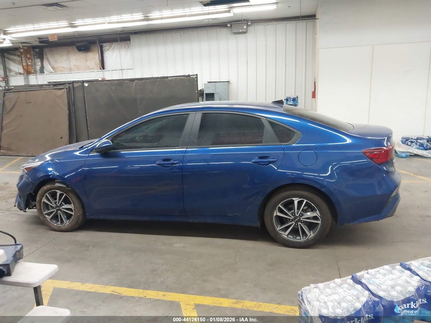 VIN 3KPF24AD7RE786767 2024 KIA FORTE LXS
