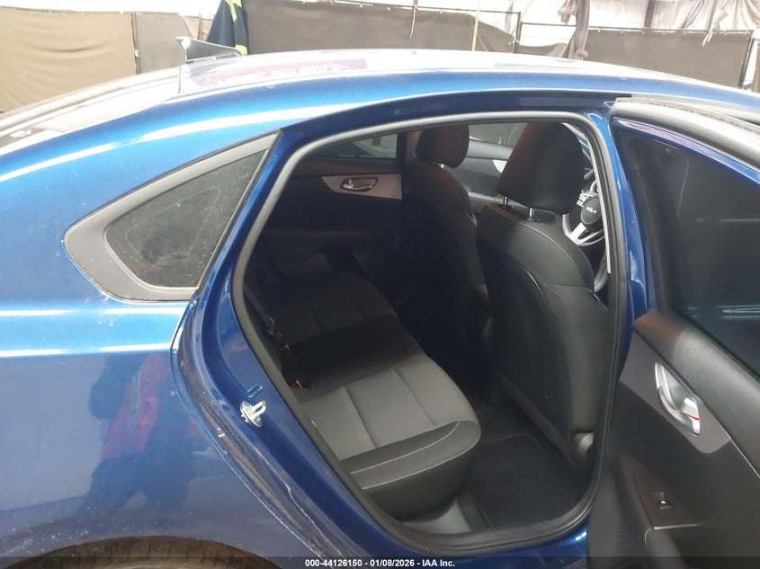 VIN 3KPF24AD7RE786767 2024 KIA FORTE LXS