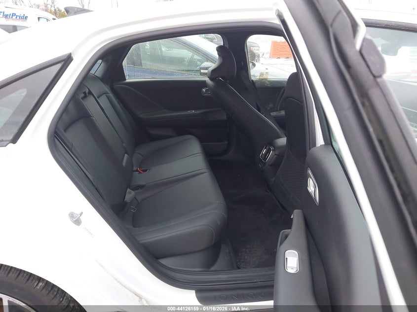 VIN KMHM34AC4SA087094 2025 HYUNDAI IONIQ 6 SEL