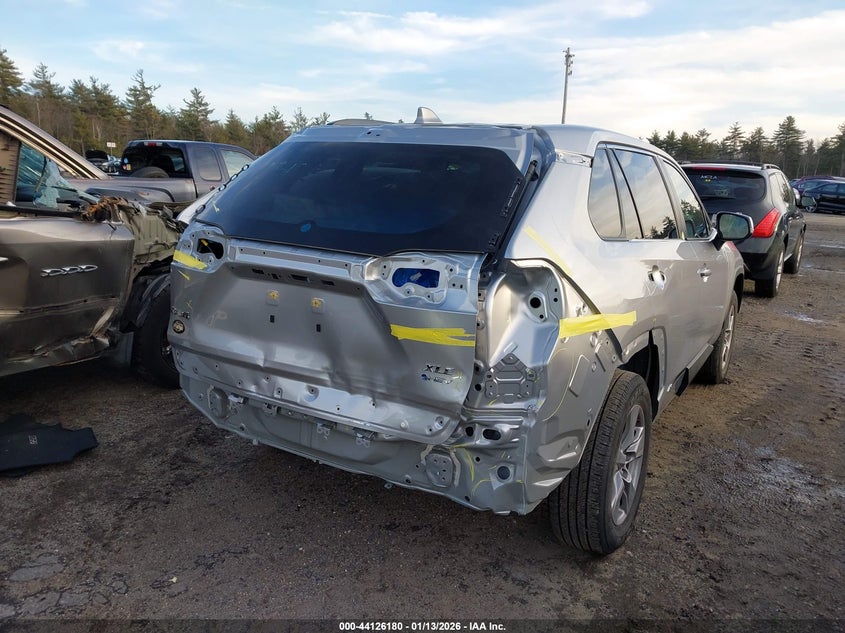 2025 TOYOTA RAV4 HYBRID 2.5L I-4 DI, DOHC, V(VIN: JTMRWRFV3SJ070179
