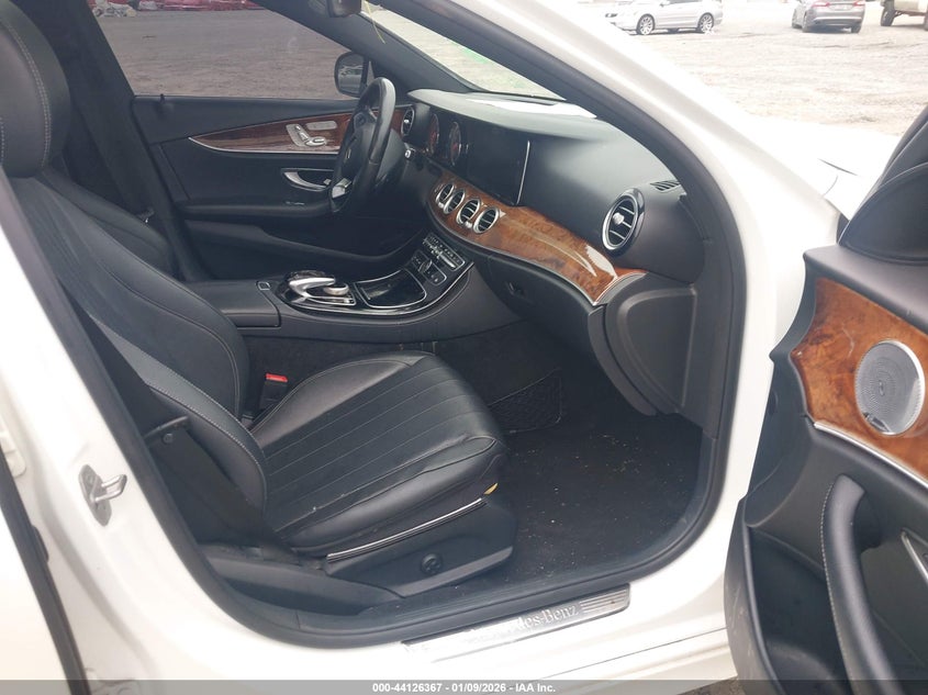 2017 Mercedes-Benz E 300