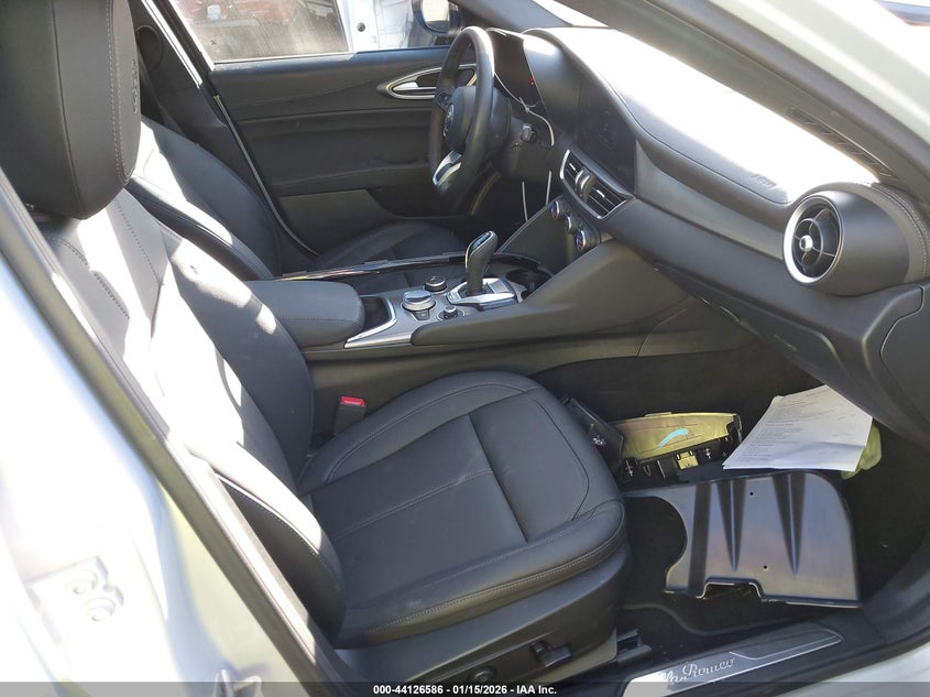 2024 Alfa Romeo Giulia Ti Rwd