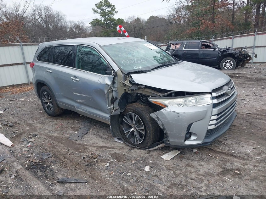 2018 Toyota Highlander Le