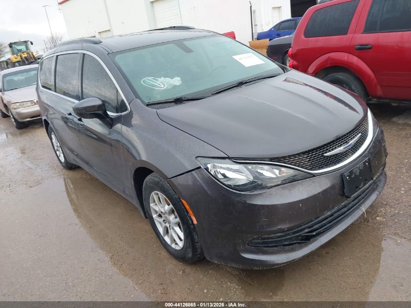 2020 Chrysler Voyager