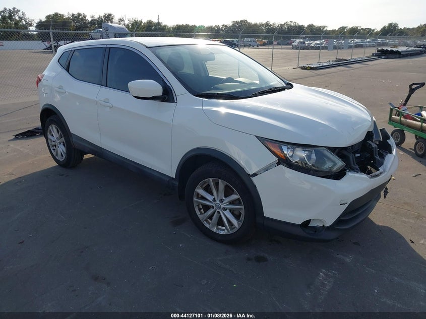 2018 Nissan Rogue Sport S