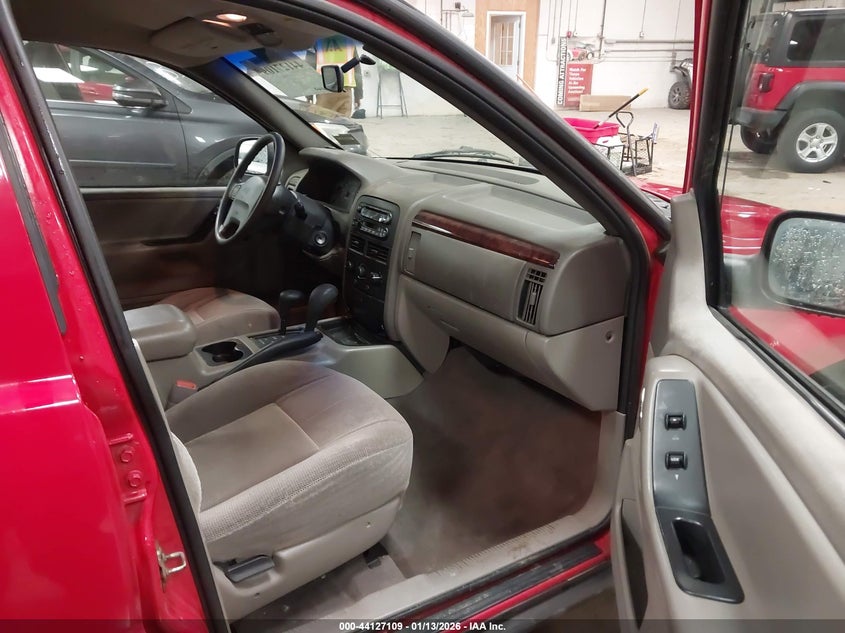 2000 Jeep Grand Cherokee Laredo