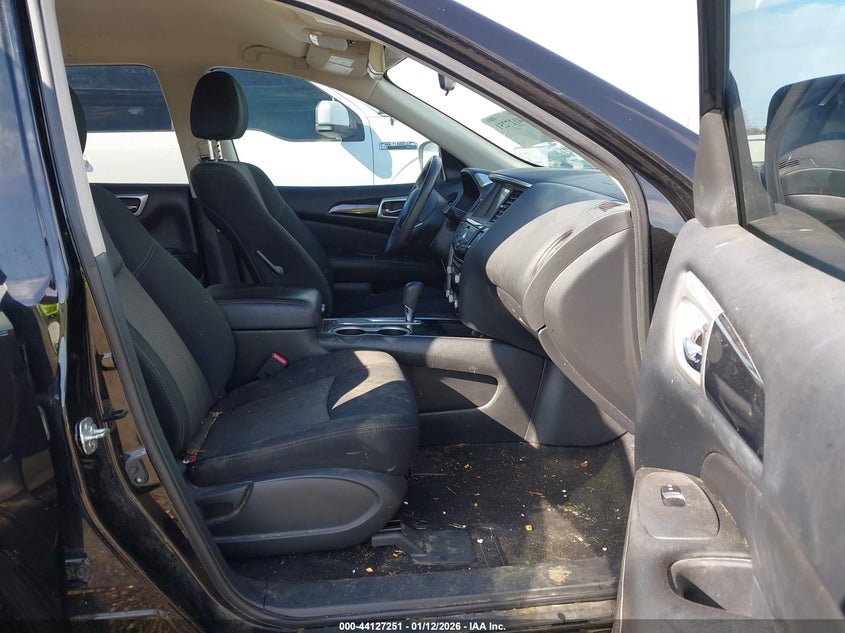 2018 Nissan Pathfinder S