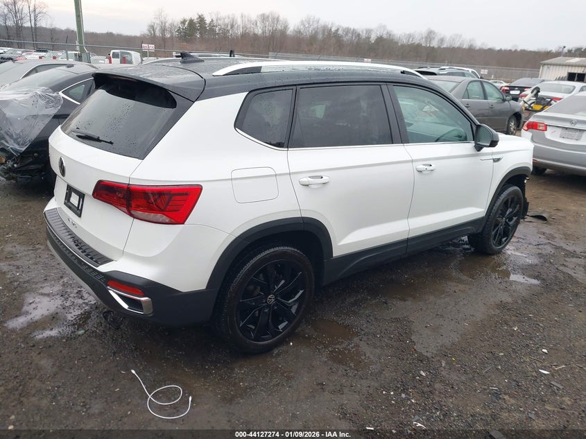 2024 Volkswagen Taos Se