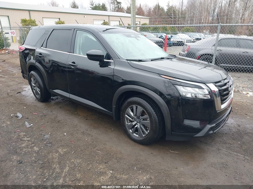 2024 Nissan Pathfinder S