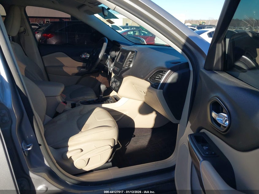 2019 Jeep Cherokee Latitude Fwd