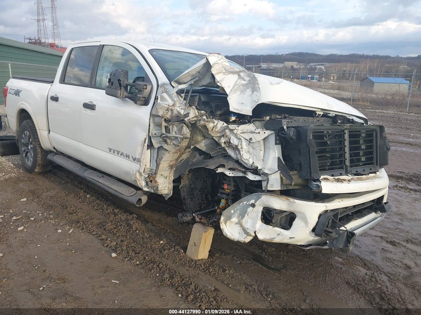 2019 Nissan Titan Sv/Platinum/Pro-4X/Platinum Reserve