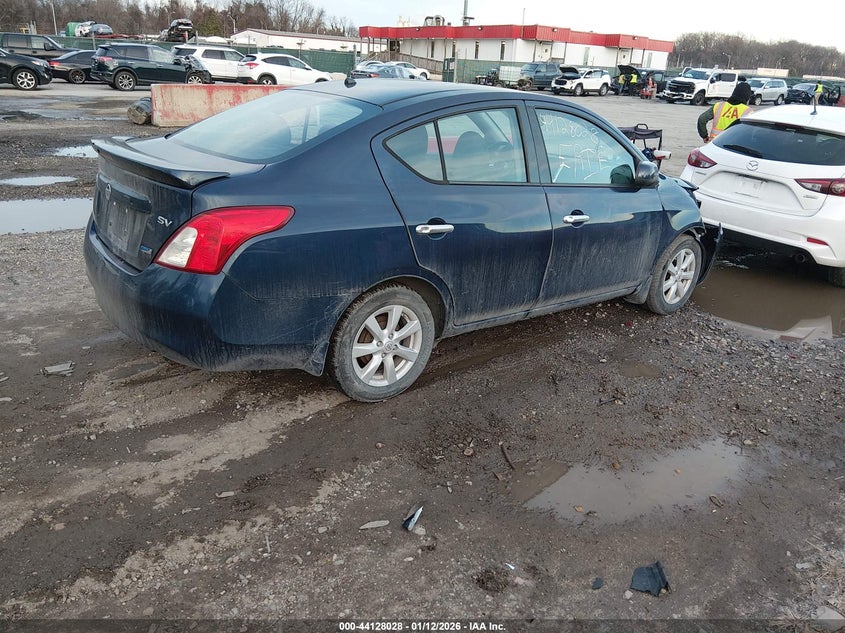 2014 Nissan Versa 1.6 Sv