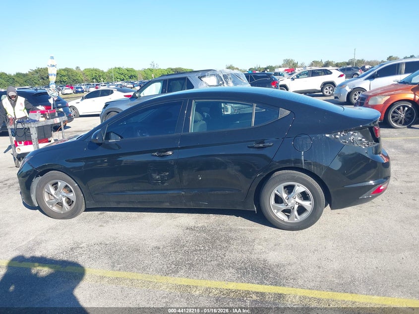 VIN 5NPD74LF7KH447886 2019 HYUNDAI ELANTRA SE