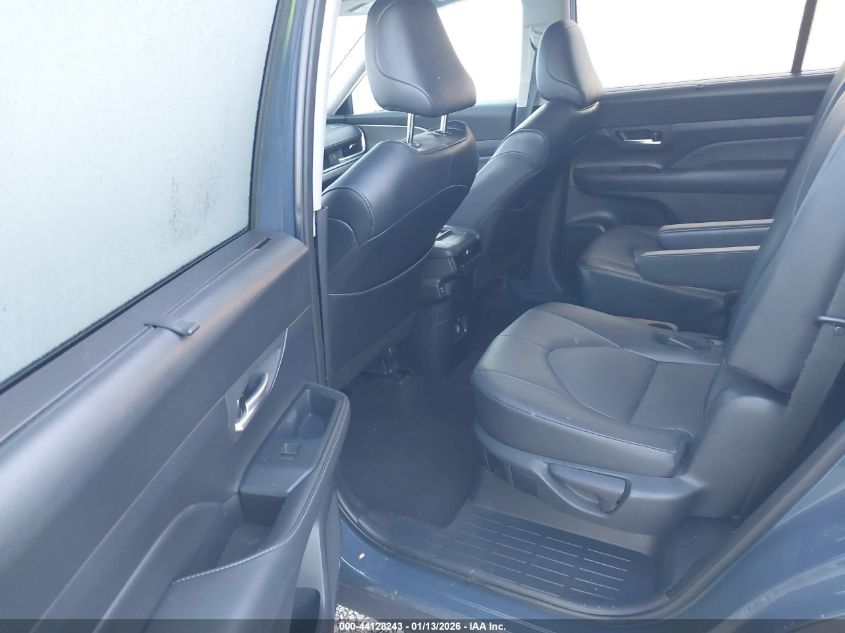 2024 Toyota Highlander - 5TDAAAB56RS049259