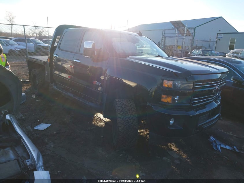 1GC1KWEG5GF243334 CHEVROLET SILVERADO Photo 1