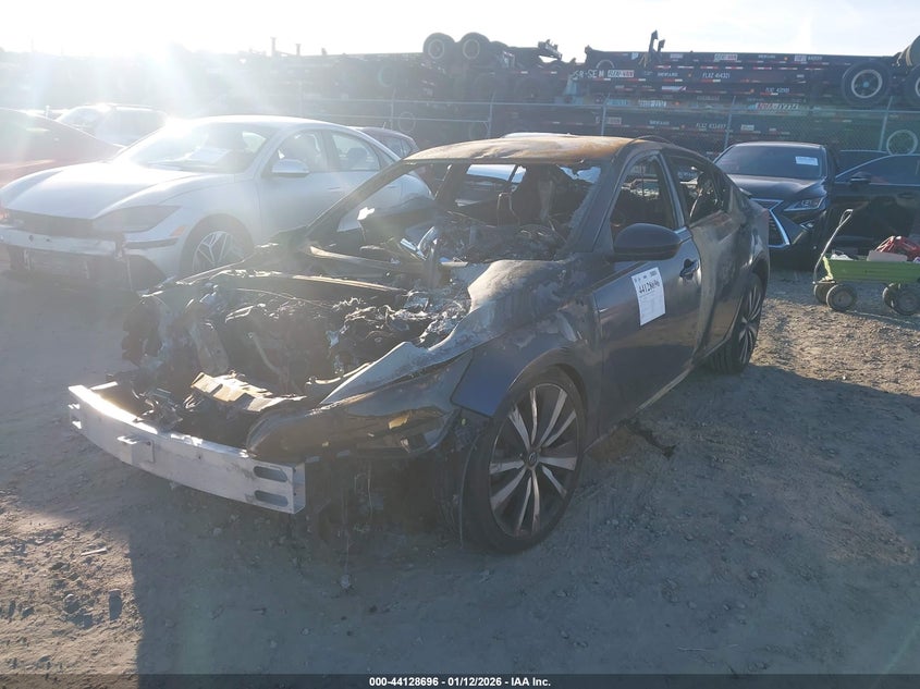 2020 Nissan Altima Sr