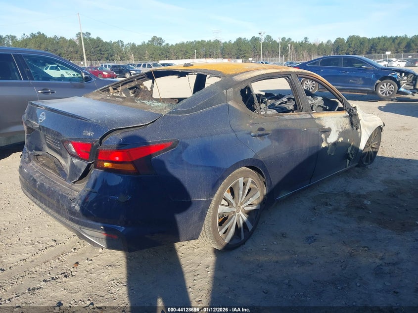 2020 Nissan Altima Sr