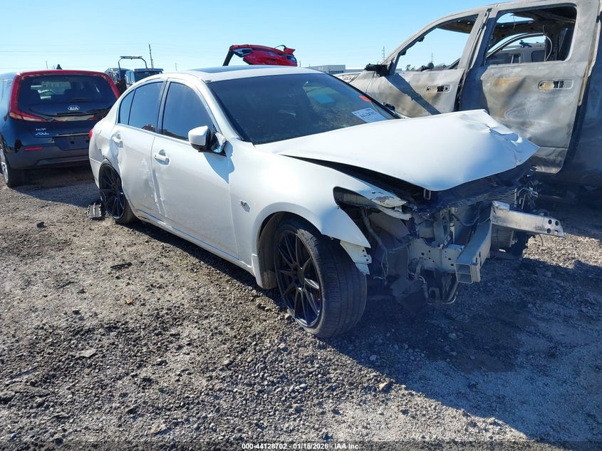 2013 INFINITI G37