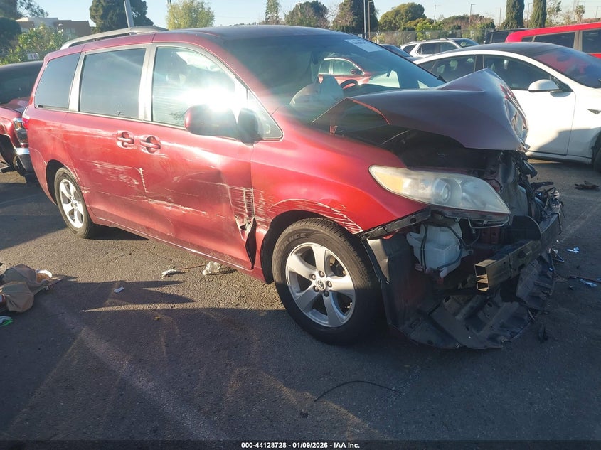 2016 Toyota Sienna Le