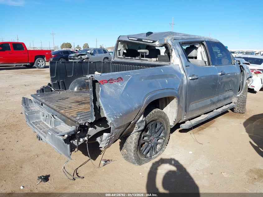 2023 Toyota Tundra Crewmax Sr/Crewmax Sr5