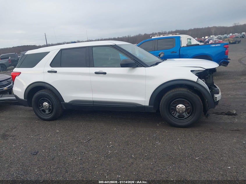 VIN 1FM5K8AB5MGA42297 2021 FORD POLICE INTERCEPTOR UTILITY