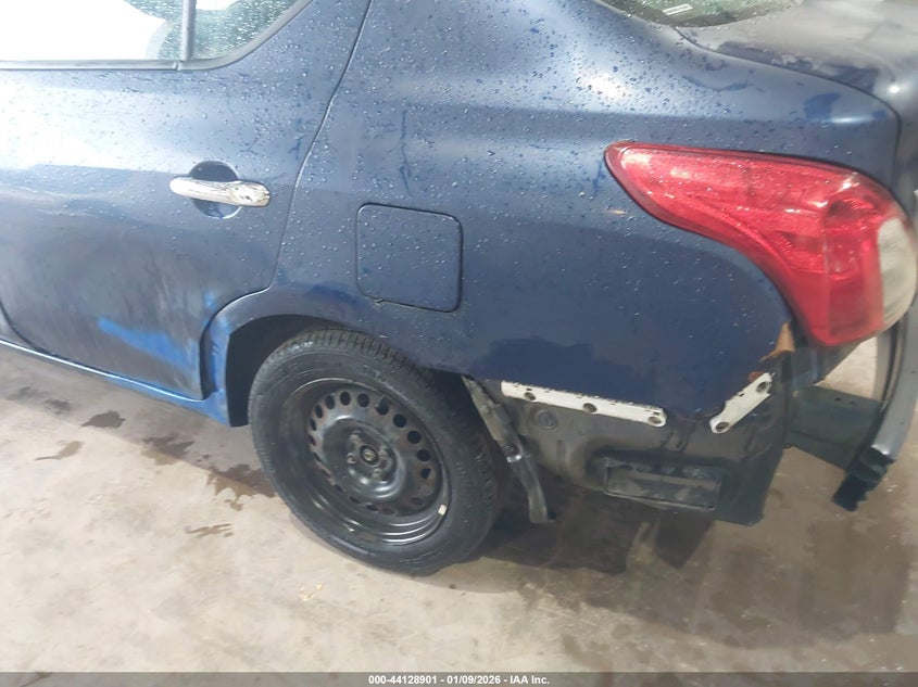 2012 Nissan Versa 1.6 1.6 Sv Blue Lot 111044128901 Vin 3N1CN7AP5CL887561