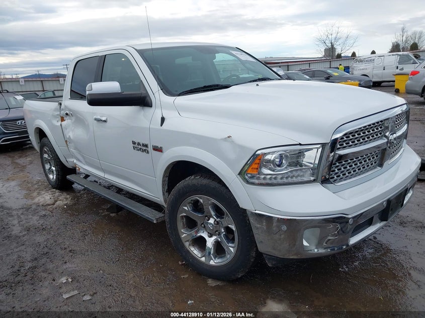 2017 Ram 1500 Laramie 4X4 5'7 Box