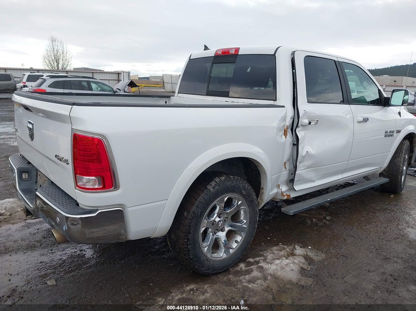 2017 Ram 1500 Laramie 4X4 5'7 Box