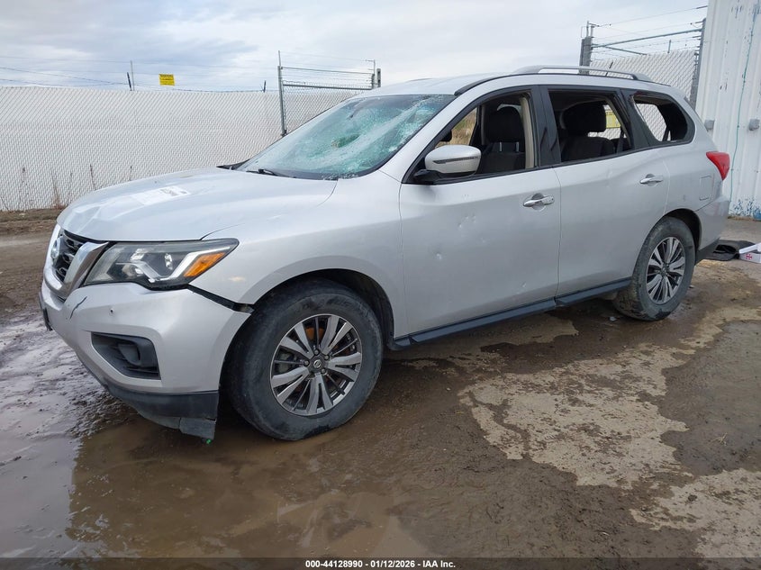 2018 Nissan Pathfinder Sv