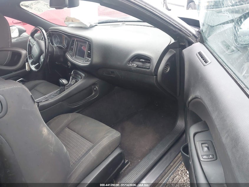 2018 Dodge Challenger Sxt