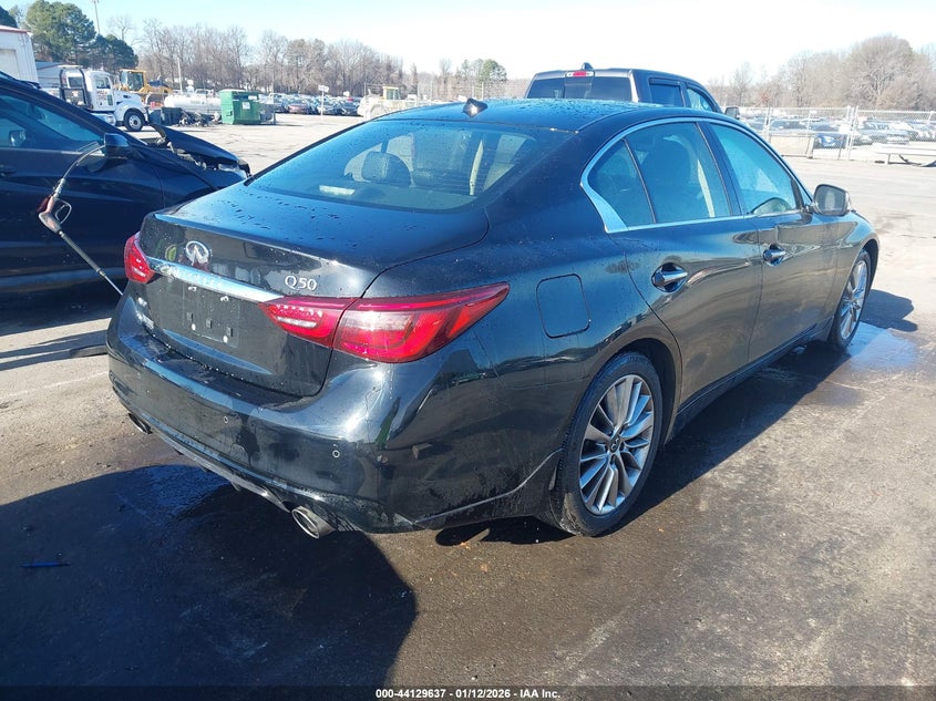 2021 Infiniti Q50 Luxe Awd