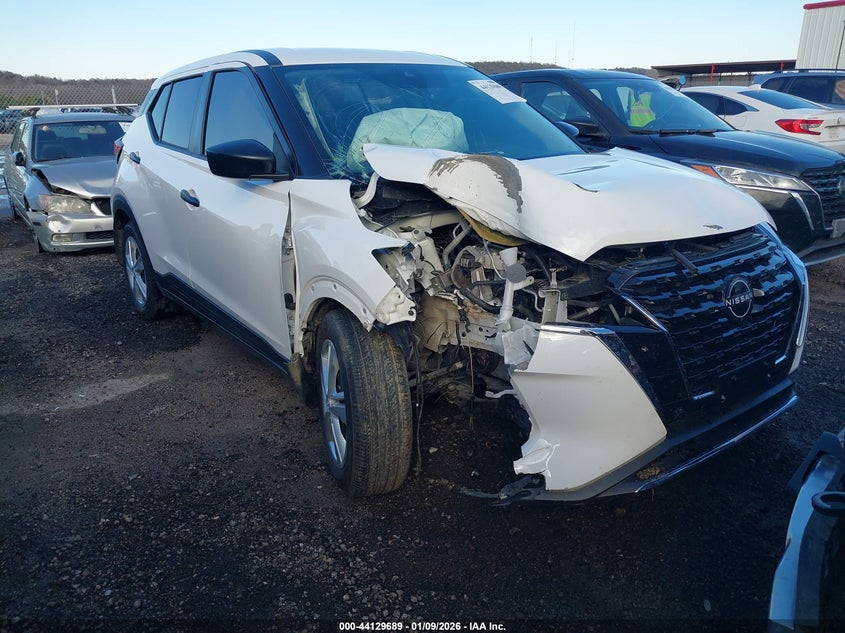 2024 Nissan Kicks S Xtronic Cvt