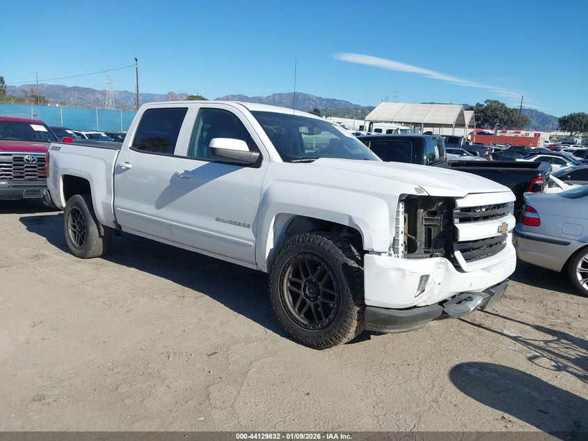 3GCUKRECXHG191582 2017 Chevrolet Silverado 1500 2Lt auction photo 1