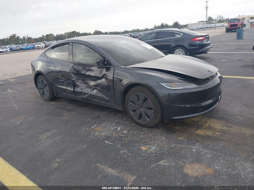 2025 Tesla Model 3 Long Range Rear-Wheel Drive/Standard Rear-Wheel Drive