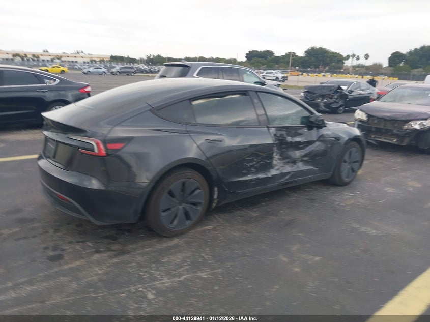 2025 Tesla Model 3 Long Range Rear-Wheel Drive/Standard Rear-Wheel Drive